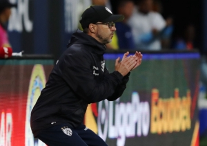 ¡LA BRONCA REVIENTA EN IDV! Javier Rabanal estalla con todo: “No saben usar el VAR o no quieren”