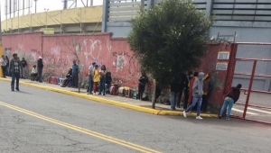 ¡Hinchas de Aucas hacen fila de 24 horas por entradas a la Gran Final!