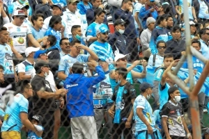 Hinchada Macara 4