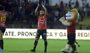 Nicolás Dávila espera una oportunidad en un recién ascendido (FOTO)