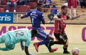 Joel Quintero obligado a poner un freno a su labor como Azul