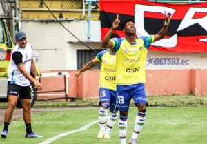 Gualaceo SC le amargó la tarde de sábado a Deportivo Cuenca