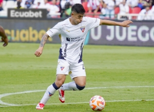 ¿LE PODRÍA PASAR A ECUADOR? ¡Fernando Cornejo de LDU advierte por qué fracasó el fútbol de Chile!