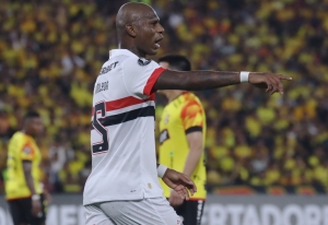Impecable doblete tricolor en triunfo de Sao Paulo por la Sudamericana