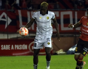 Dejó un “consejo” para Célico: “Si vos dejás rematar, ¡pasa lo que pasó con Chicaiza!” (VIDEO)