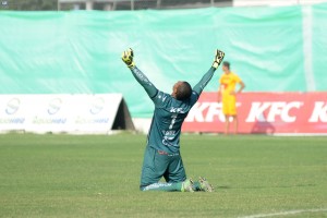 Solo tenían que darle la bienvenida (OFICIAL)