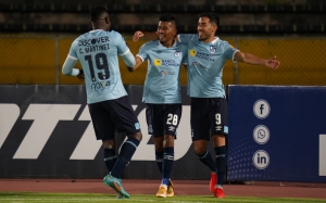 ¡U. Católica vence a Delfín sin el Sachy Escobar y ya se ve en la Libertadores 2022! (RESUMEN)