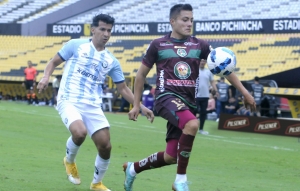 ¡Súper Clásico Capitalino en los escritorios por un lateral derecho!