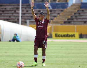 ¡Danny Luna revela que le llegó una propuesta de Emelec pero que la rechazó para fichar por LDU!