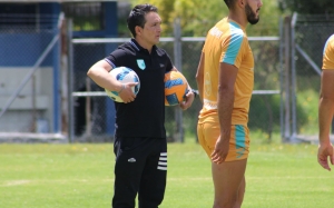 ¡LEONARDO VANEGAS! Dos equipos un camino... (FOTO)