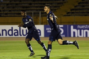 El ‘Trencito Azul’ pasó por encima al ‘Cetáceo’ (VIDEO)