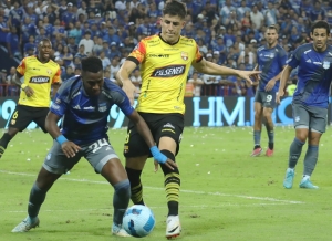 ¿LA SALVACIÓN DEL ÍDOLO? ¡Fue el Mejor Defensa de BSC y alista maletas para volver a Ecuador!