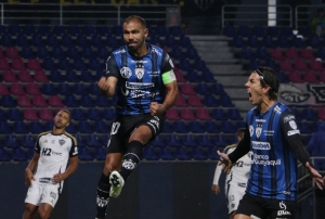 PESE AL EMPATE, QUE DOLIÓ, IDV mete a tres jugadores en el once ideal semanal de la Sudamericana
