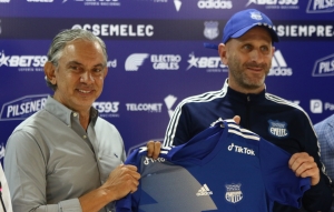 “Nadie construye un edificio de la noche a la mañana