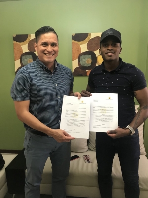 Sus primeros noventa no fueron felices (RESUMEN)