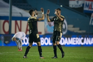 ¡Peñarol mandó en Parque Central! (VIDEO)