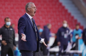 ¡Gustavo Alfaro sorprende con el “elegido” para reemplazar a Pervis en la Selección!