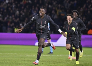 ¡Willian Pacho se puso en Modo Súper Héroe y metió un Golazo para la victoria del PSG en Champions!