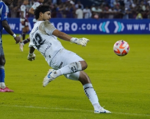 ¡José Cevallos Junior le PIDE A BECCACECE que le de una oportunidad a su Hermano en la Selección!