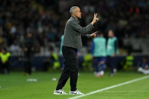 Luis Enrique lamenta el calendario y la falta de su plantilla completa