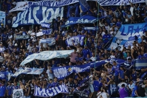 Enérgico comunicado de Emelec condena los ataques al bus de Barcelona y denuncia graves destrozos en el Capwell