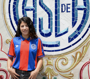 ¡Se viste de Santita! Emily Arias deja el fútbol de Brasil y se va a un grande de Argentina