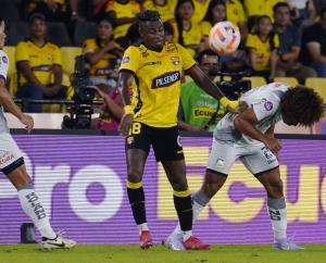 “¡Molestan estas cuestiones de los árbitros pero ya nos acostumbramos en Emelec!” (VIDEO)