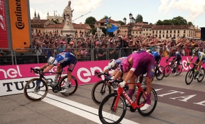 Giro de Italia 2025: cómo ver a Richard Carapaz que busca otra victoria histórica