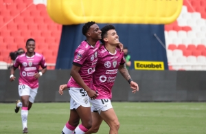 Darwin Guagua ya brilla como figura principal de IDV, pero se mantiene humilde y con los objetivos claros