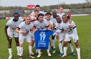 ¡LDU cerró el trato y el sobrino de Ulises de la Cruz se va la misma liga de Mbappé!