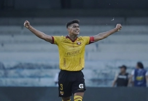 Xavier Arreaga 3