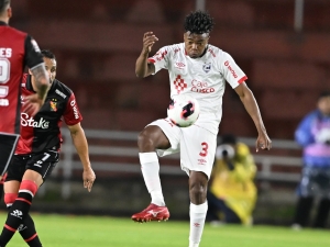 Se le escapa una pieza clave al Pechón: Kevin Becerra se dirige a Cienciano para dar un nuevo paso en su carrera