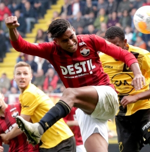 Pudo ser un viernes soñado pero no (RESUMEN)