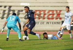 Frustrante empate para la Universidad Católica impedido de recortar algo mayores distancias con IDV