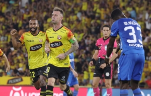 Barcelona tuvo una noche agridulce en su lucha por la etapa