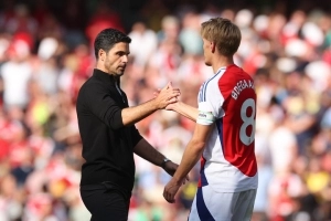 Mikel Arteta-Martin Odegaard-Arsenal-Wolverhampton-Premier League-2024
