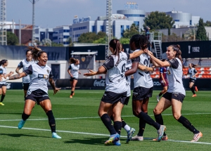 ¡FE HASTA EL ÚLTIMO MINUTO! Kerly Real revive la ilusión del Valencia Femenino en una recta final de infarto