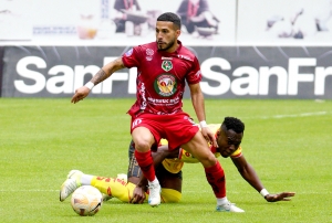 ROBERT BURBANO ROMPE CON EL AVAÍ Y DEJA EL MERCADO ENCENDIDO: ahora analizará ofertas de clubes en Ecuador