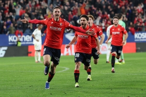 En el Camp Nou celebran: El Real Madrid cae y deja el liderato a los pies de su eterno rival
