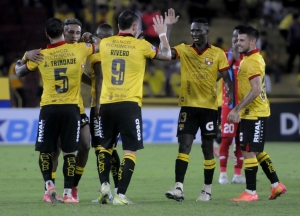 FLOJÍSIMO PARTIDO deja a Barcelona como líder de la Liga Pro temporalmente