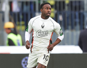 ¡NO PUEDE SER! Venezia cayó en un partido cantado y a Yeboah le borraron un gol clave