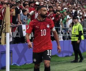 Egipto fue acorralado por Irán en un partidazo, pero resistió y se clasificó