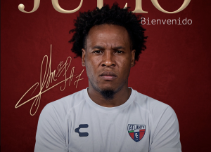 Confirmado: Jhojan Julio se queda en la Liga MX, en uno de sus clubes tradicionales
