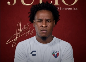 Confirmado: Jhojan Julio se queda en la Liga MX, en uno de sus clubes tradicionales