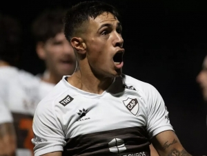 ¡Metió 14 goles en 21 partidos en su último club y su carpeta apareció en LDU!