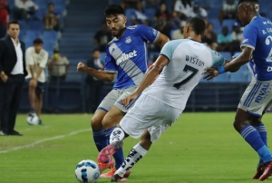 UNA MENOS Y CONTANDO: Emelec liquida otro dolor de cabeza en FIFA y ve cada vez más cerca la LIBERTAD PARA FICHAR