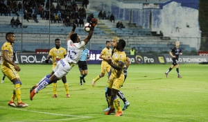 ¡Semis a la vista para Bustos y los Cetáceos! (RESUMEN)