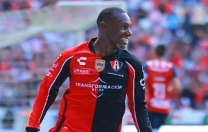 Aníbal Chalá sólo hizo fuerzas en noche de hadas para el Atlas