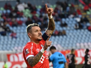 Carlos Garcés es una máquina de goles: El delantero manabita marca y Cienciano celebra un nuevo triunfo