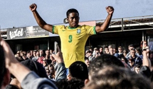 “Mi ídolo es Cristiano Ronaldo… ¡Y por eso escogí al Real Madrid!”